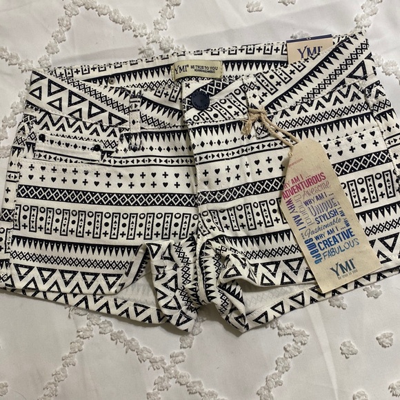 YMI black and white design shorts - Picture 1 of 3